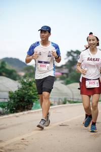 BIB: 8099, 8075
                            <button type="button" onclick="openModal(18895379)" class="btn btn-primary btn-sm float-right btn-popup" data-toggle="modal" data-target=".modal-high-quality">
                        <i class="fas fa-shopping-cart"></i> Add to Cart
                    </button>
                                            <button type="button" onclick="isThisMe(18895379, true)" class="btn btn-success btn-sm float-right btn-popup btn-isme hidden" data-toggle="tooltip" data-placement="bottom" title="นี่คือรูปของคุณใช่ไหม คลิกที่นี่เพื่อเอาเข้าอัลบั้ม">
                        <i class="fas fa-plus"></i> Add to album
                    </button>
                    <button type="button" onclick="isThisMe(18895379, false)" class="btn btn-warning btn-sm float-right btn-popup btn-isnotme hidden">
                        <i class="fas fa-ban"></i> Remove from album
                    </button>